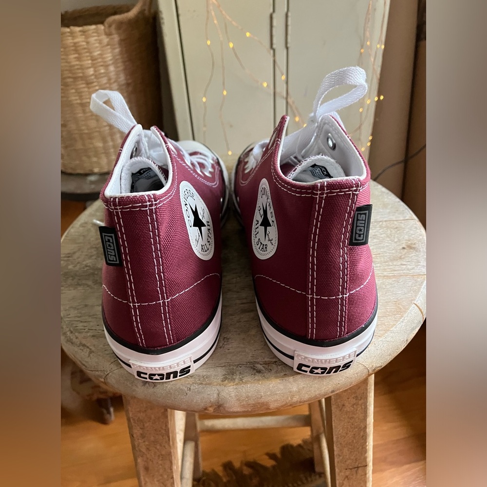 Converse Chuck Taylor All Star Pro Mid Burgundy Shoes - Picture 9 of 16